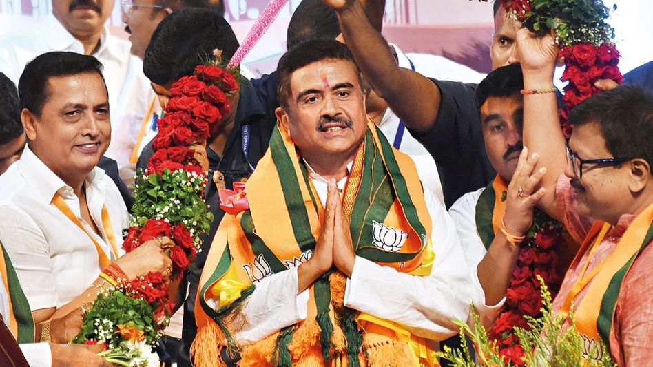 অভাব-অভিযোগ সরাসরি জানানো যাবে মুখ্যমন্ত্রীকে, রাজ্যে বসছে শুভেন্দুর 'জনতার দরবার' অভাব-অভিযোগ সরাসরি জানানো যাবে মুখ্যমন্ত্রীকে, রাজ্যে বসছে শুভেন্দুর 'জনতার দরবার'
