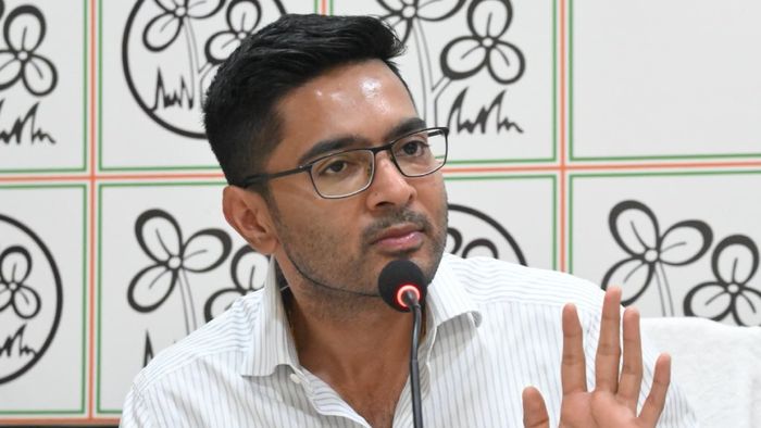 ৪৩টি সম্পত্তিতে 'মালিক' হিসেবে জড়াচ্ছে অভিষেকের নাম