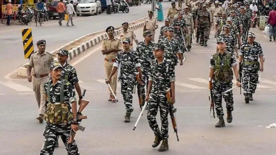 বাংলায় ৫০০ কোম্পানি জওয়ান থাকছে আরও একমাস, নির্দেশ শাহের মন্ত্রকের বাংলায় ৫০০ কোম্পানি জওয়ান থাকছে আরও একমাস, নির্দেশ শাহের মন্ত্রকের