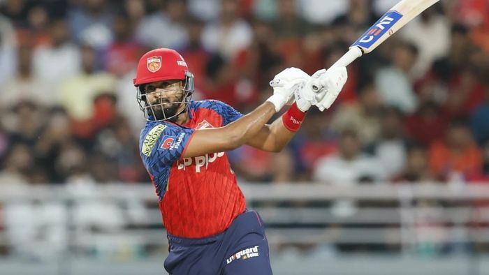IPL-এ শ্রেয়সের প্রথম সেঞ্চুরি, লক্ষ্ণৌকে উড়িয়ে প্লে-অফের দৌড়ে টিকে রইল পঞ্জাব কিংস