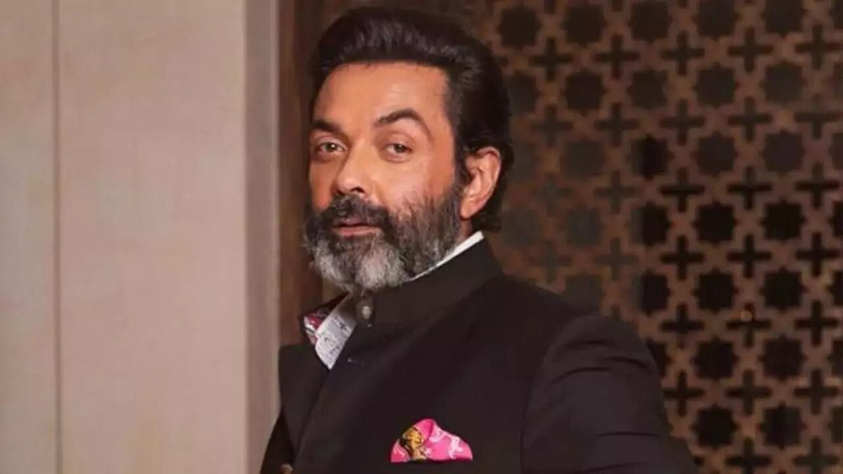 ঘনিষ্ঠ দৃশ্যে ইতস্তত করতেন ববি, ছেলের একটিই কথাতেই 'কামব্যাক' অভিনেতার   
