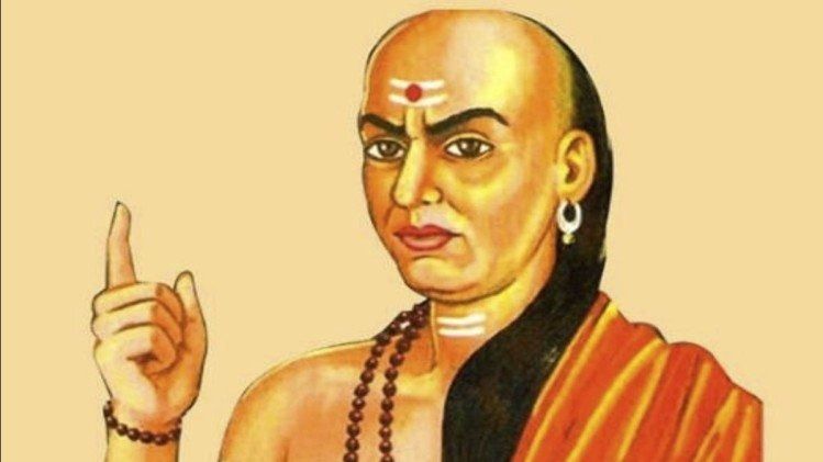 এই ৪ অভ্যেস মূর্খতার প্রমাণ, সঠিক পথ দেখিয়েছেন চাণক্য