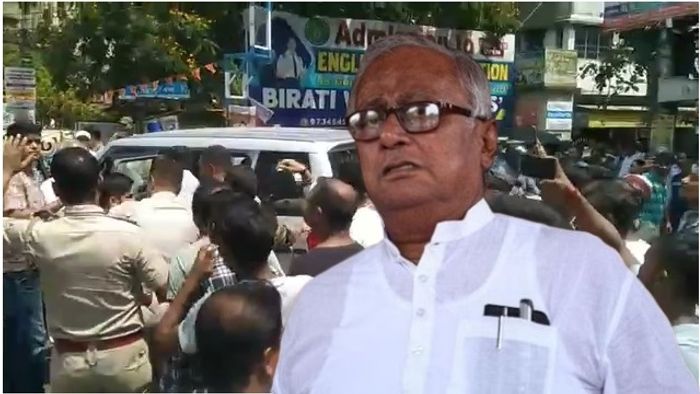 সৌগত রায়কে ঘিরে বিক্ষোভ