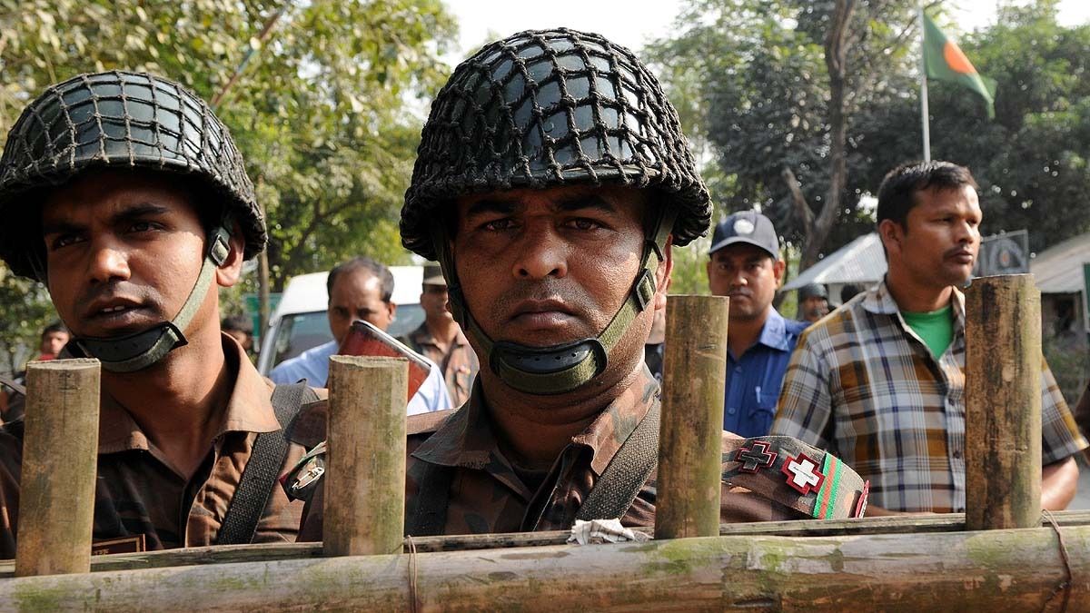 সীমান্তে কাঁটাতার দিতেই হম্বিতম্বি বাংলাদেশি সেনার, BGB-র জওয়ান সংখ্যা কত?