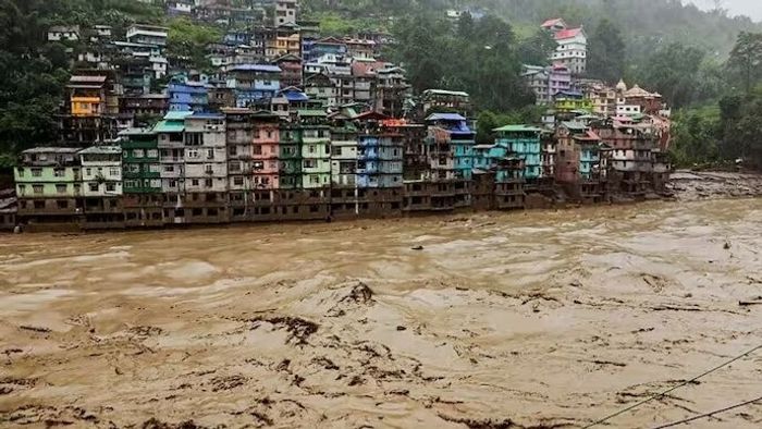 Teesta River Sikkim: প্রাক-বর্ষার বৃষ্টিতেই ফুঁসছে তিস্তা, জলস্ফীতি আর ধসের জেরে সিকিমে চরম বিপর্যয়, মাথায় হাত পর্যটন ব্যবসায়ীদের (ফাইল ছবি)