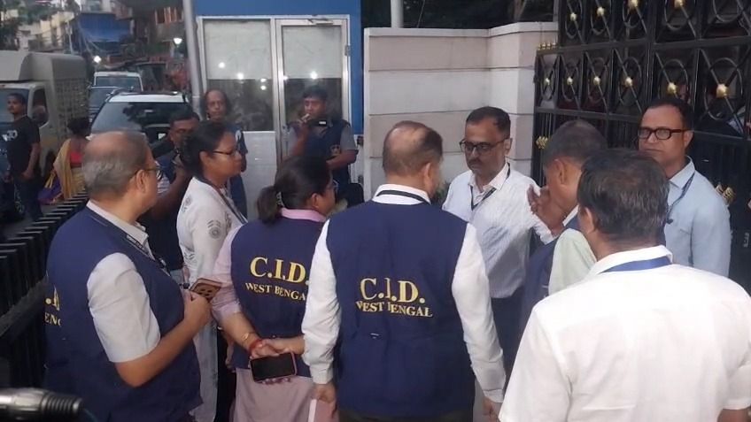 অভিষেক বন্দ্যোপাধ্যায়ের বাড়িতে CID