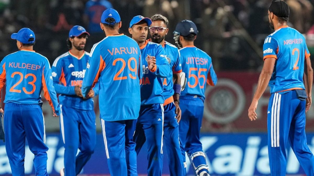 বিরাটের জায়গায় দলে কাকে সুযোগ দেওয়া হবে? উঠে আসছে এই নাম