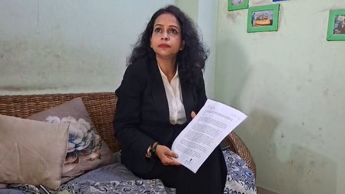 মমতা বন্দ্যোপাধ্যায়ের বিরুদ্ধে ফের FIR, শিলিগুড়ি সাইবার থানায় দেশদ্রোহিতার মামলা