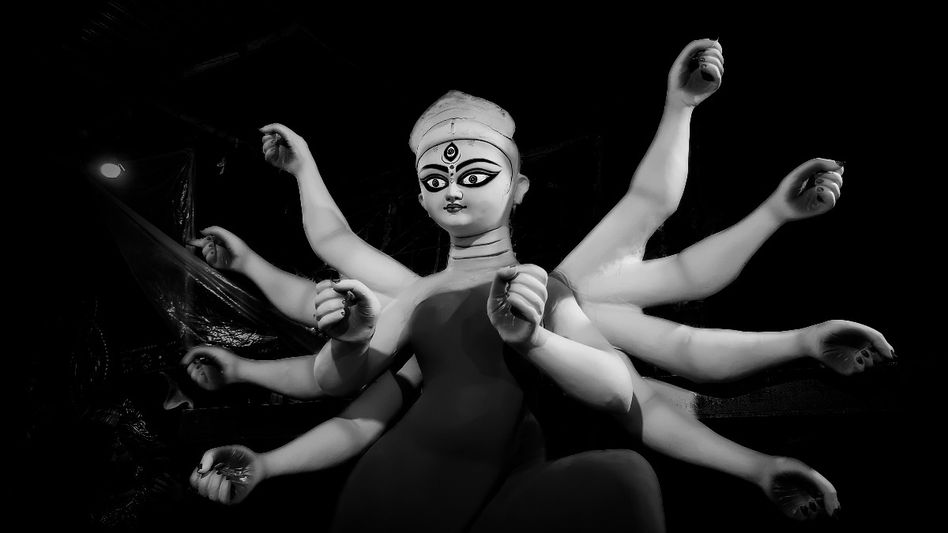 মাটি না মেলায় বাতিল হচ্ছে একাধিক বায়না, চরম বিপাকে কুমোরটুলির শিল্পীরা মাটি না মেলায় বাতিল হচ্ছে একাধিক বায়না, চরম বিপাকে কুমোরটুলির শিল্পীরা