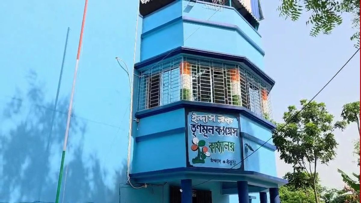তৃণমূলের প্রাসাদোপম কার্যালয়ে তালা ভাঙার পর বিস্ফোরক দাবি, উত্তপ্ত ইন্দাস