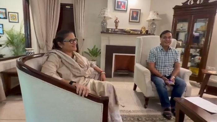 হিমন্ত বিশ্বশর্মার সঙ্গে সুস্মিতা দেবের বৈঠক
