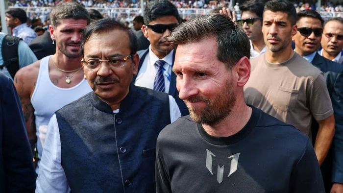 মেসির সঙ্গে অরূপ বিশ্বাস