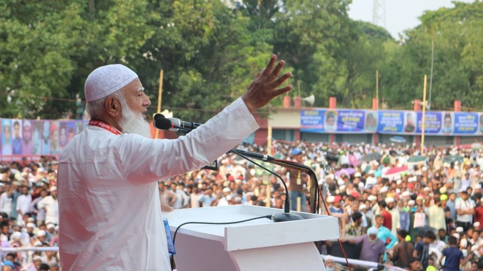 সীমান্তে উত্তেজনা বাড়াচ্ছে জামাত, বিএসএফের বিরুদ্ধে প্রতিবাদে ১১ দলের জোট সীমান্তে উত্তেজনা বাড়াচ্ছে জামাত, বিএসএফের বিরুদ্ধে প্রতিবাদে ১১ দলের জোট