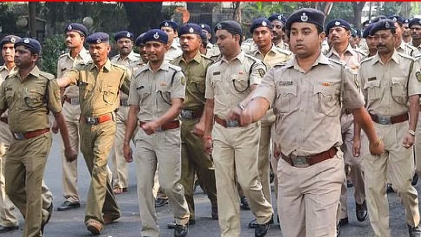 পুলিশে সাব ইন্সপেক্টর পদে চাকরি পেতে কী যোগ্যতা লাগে, কীভাবে আবেদন, জানুন পুরোটা