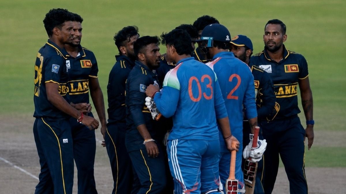 ব্যাট হাতে তেড়ে গেলেন বৈভব, শ্রীলঙ্কার খেলোয়াড়ের সঙ্গে মাঠেই ধাক্কাধাক্কি, VIDEO