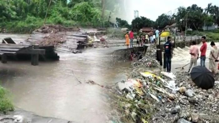উত্তরবঙ্গে হু হু করে বাড়ছে নদীর জল