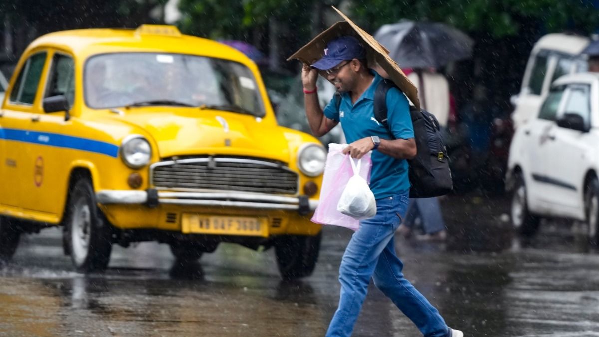 কলকাতায় বৃষ্টি।-ফাইল ছবি