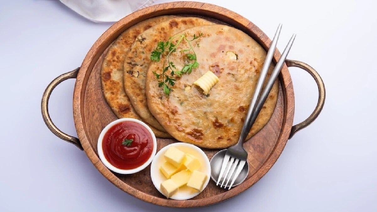 আলুর পরোটা