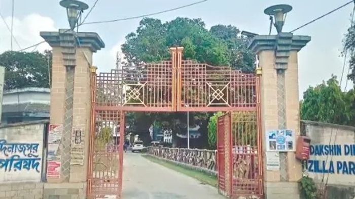 দক্ষিণ দিনাজপুরে একই দিনে দুই প্রধান ও এক উপপ্রধানের পদত্যাগ, জোর রাজনৈতিক জল্পনা