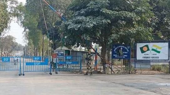 India-Bangladesh Border Open Changrabandha: ২ বছর পর চ্যাংরাবান্ধায় খুলল সীমান্ত দুয়ার, ভারতে প্রবেশ করে উচ্ছ্বসিত বাংলাদেশি পর্যটকরা