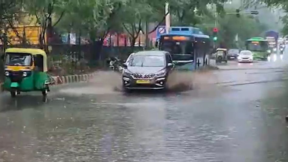 দক্ষিণবঙ্গের এই দুই জেলায় ঝোড়ো হাওয়ার সঙ্গে বৃষ্টির শঙ্কা, কলকাতায় আজ কেমন থাকবে আবহাওয়া? দক্ষিণবঙ্গের এই দুই জেলায় ঝোড়ো হাওয়ার সঙ্গে বৃষ্টির শঙ্কা, কলকাতায় আজ কেমন থাকবে আবহাওয়া?