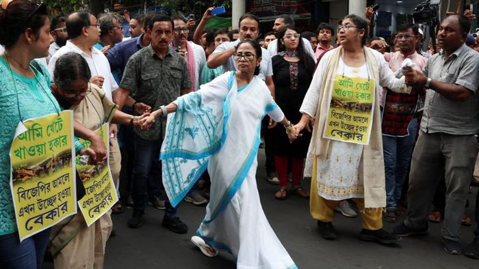 মিছিলে মমতা বন্দ্যোপাধ্যায়।-ফাইল ছবি