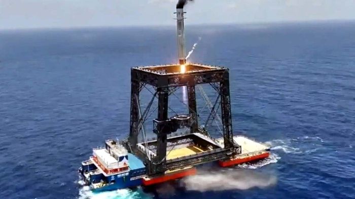 China Rocket Net Recovery: সমুদ্রে জাল পেতে রকেট নামাল চিন, প্রথম এমন প্রযুক্তিতে তাক বিশ্বের