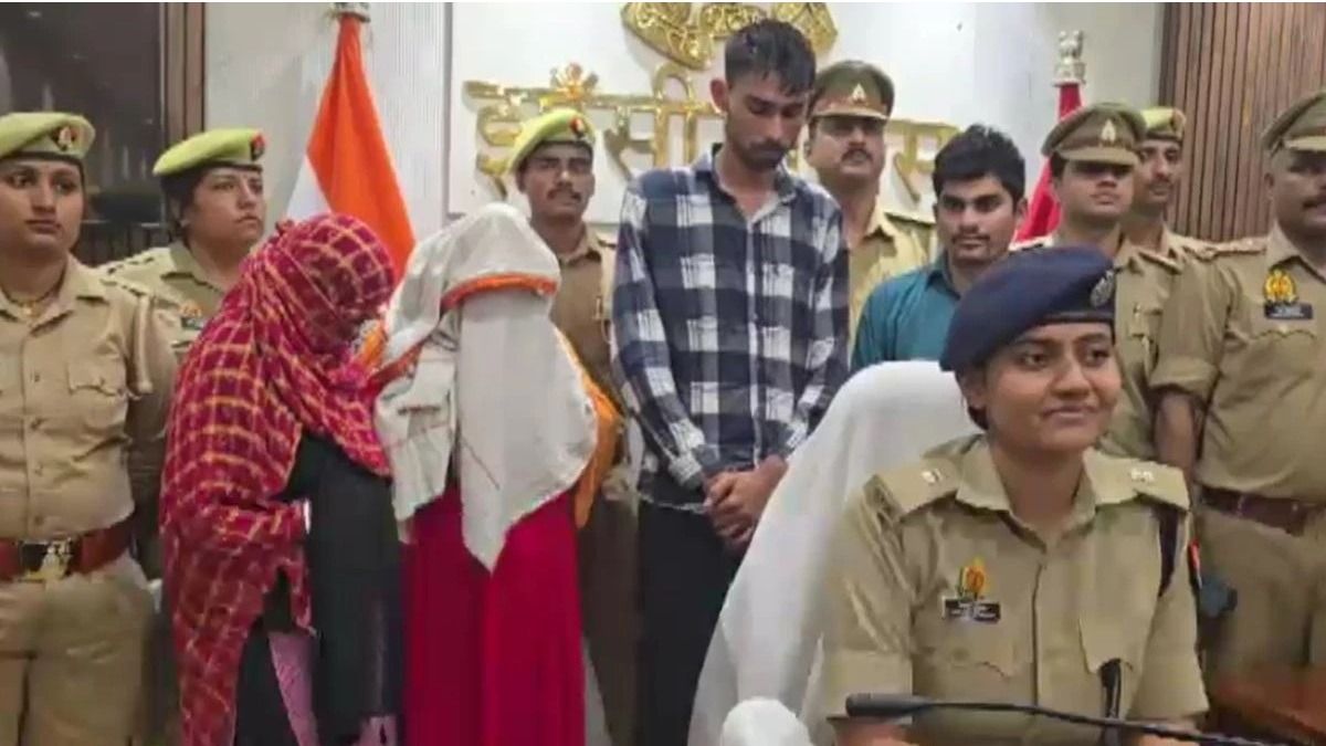 প্রথমে প্রেম, পরে অশ্লীল চ্যাট! ‘সুন্দরী বধূ’র ছবি দেখিয়ে কীভাবে টার্গেট করা হচ্ছিল যুবকদের?