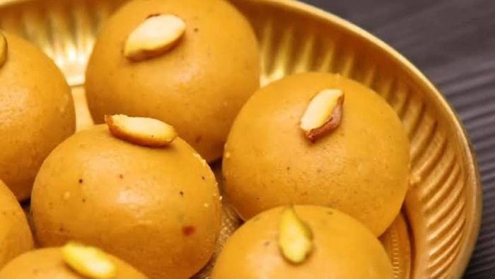 বেসনের লাড্ডু