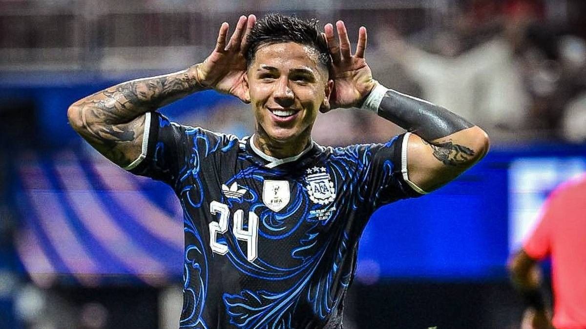 আবার ফাইনালে আর্জেন্টিনা, লাউতেরোর গোলে অবিশ্বাস্য জয় মেসিদের