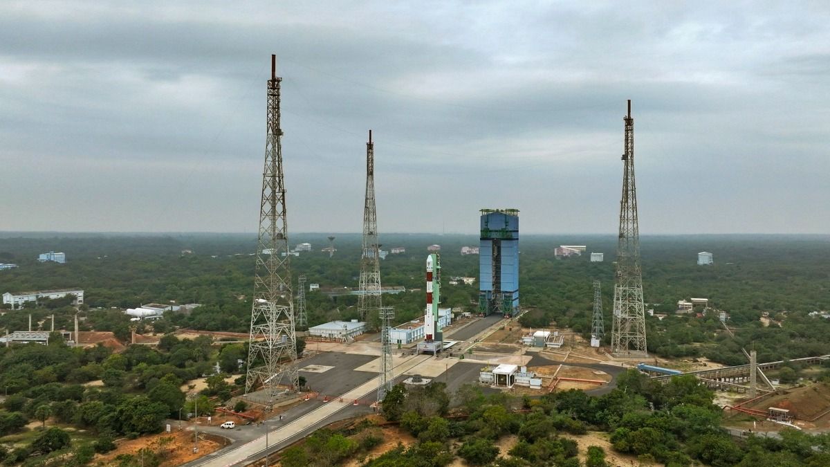 ISRO-তে বিজ্ঞানীদের ইস্তফার হিড়িক, পদত্যাগ ঠেকাতে কড়া নির্দেশিকা জারি, প্রচুর নিয়োগেরও তোড়জোড়  