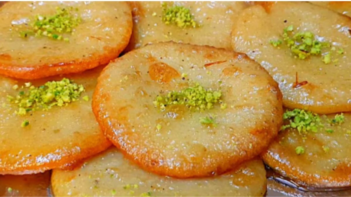 সুজির শুকনো মালপোয়া, যখন তখন বানান; দুর্দান্ত হবে মিষ্টিমুখ