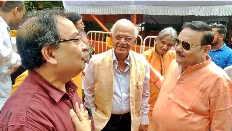 মমতা তৃণমূলের কর্মসূচিতে মদন, কুণাল বললেন, 'আমাদের লোক ওদের মধ্যে'