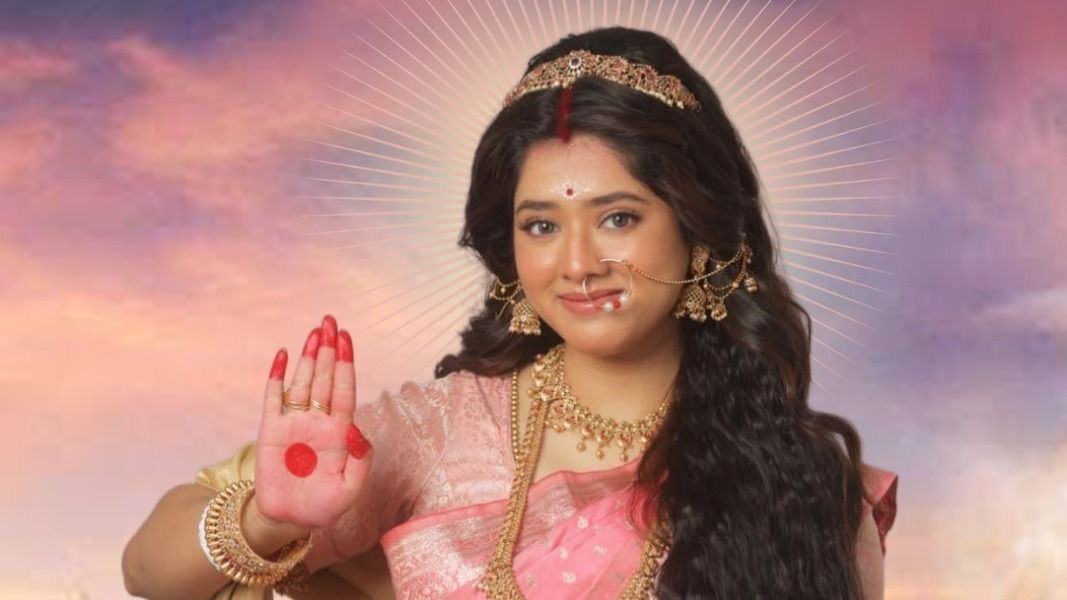 এবার মহিষাসুরমর্দিনী রূপে অসুর বধ করবেন দিতিপ্রিয়া! প্রকাশ্যে মহালয়ার লুক 
