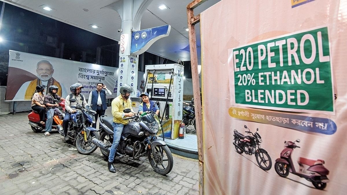 E20 পেট্রোল ব্যবহারে গাড়ির মাইলেজ কমে যাচ্ছে? মেনে চলুন এই স্মার্ট হ্যাকস 