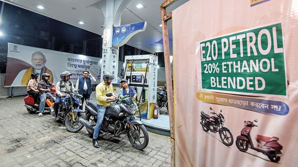 E20 পেট্রোল ব্যবহারে গাড়ির মাইলেজ কমে যাচ্ছে? মেনে চলুন এই স্মার্ট হ্যাকস E20 পেট্রোল ব্যবহারে গাড়ির মাইলেজ কমে যাচ্ছে? মেনে চলুন এই স্মার্ট হ্যাকস