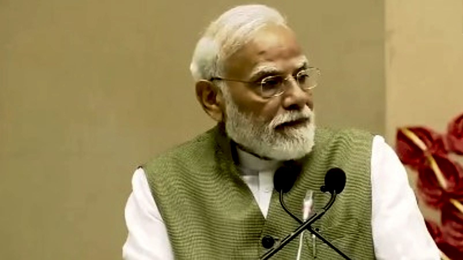  'Reels-এর জমানায়...' Gen Z-দের বিশেষ বার্তা মোদীর, ইনফ্লুয়েন্সারদের থেকেও সতর্ক থাকার পরামর্শ