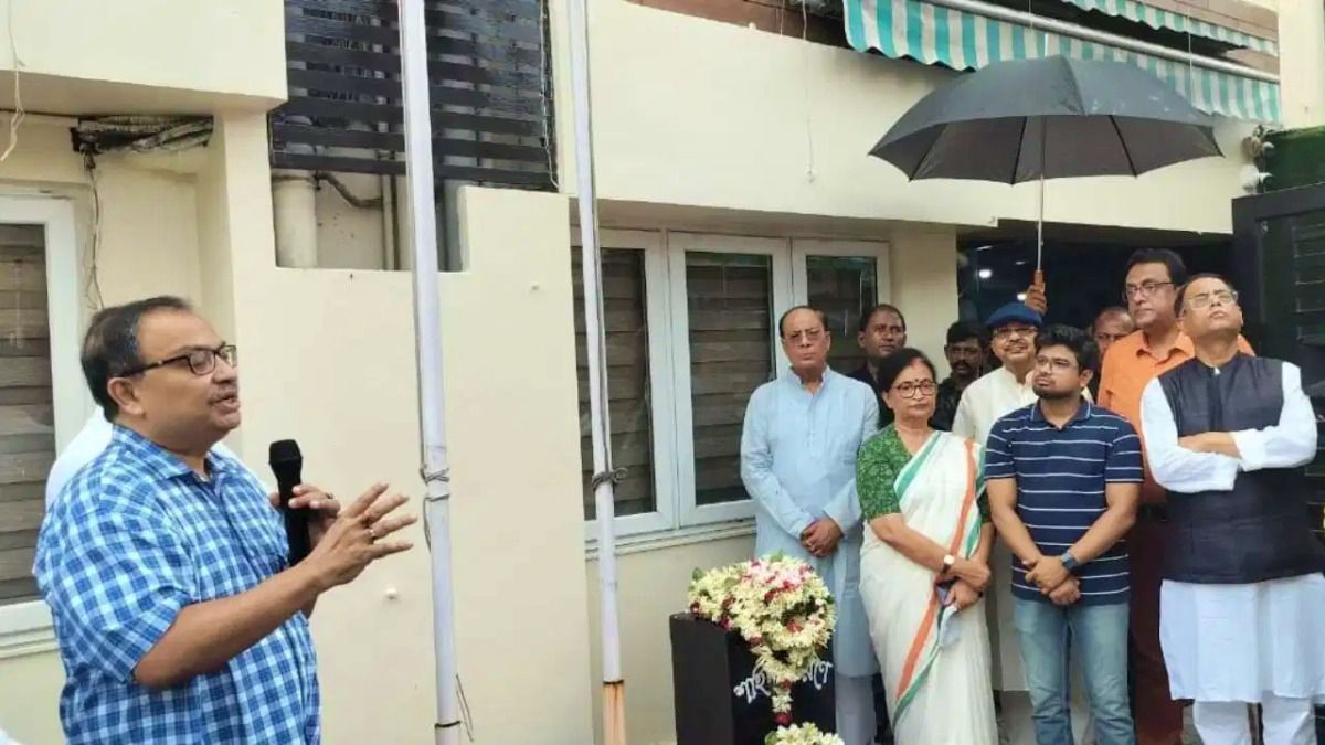  ঋত-তৃণমূলের স্বাধীনতা দিবস অনুষ্ঠানে 'কালীঘাটের' কুণাল, চন্দ্রিমার অনুরোধে ভাষণও দিলেন