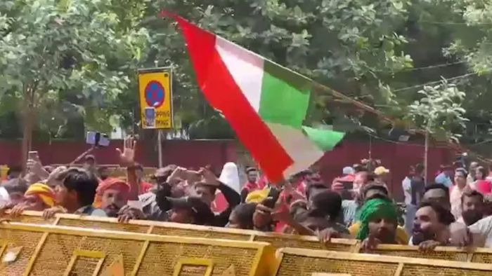 যন্তর মন্তরে আসলে কী নিয়ে চলছে বিক্ষোভ?