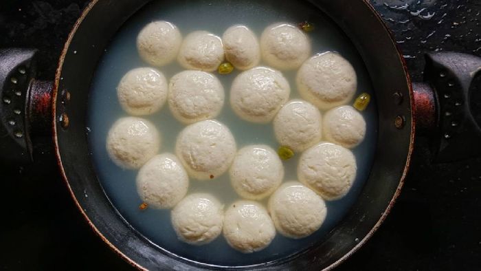 ১০০ কেজি রসোগোল্লা নষ্ট