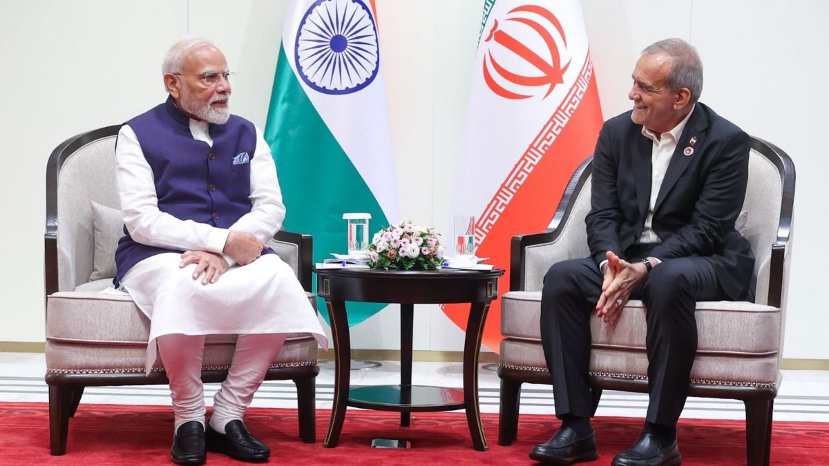 ইরানের প্রেসিডেন্ট পেজেশকিয়ানের সঙ্গে প্রধানমন্ত্রী মোদী