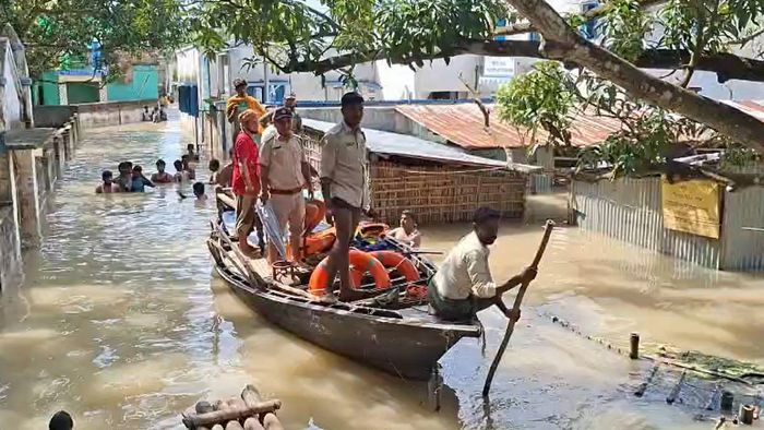 ভূতনীর বন্যা পরিস্থিতিতে ডুবে মৃত্যু শিশু-সহ ৩ জনের