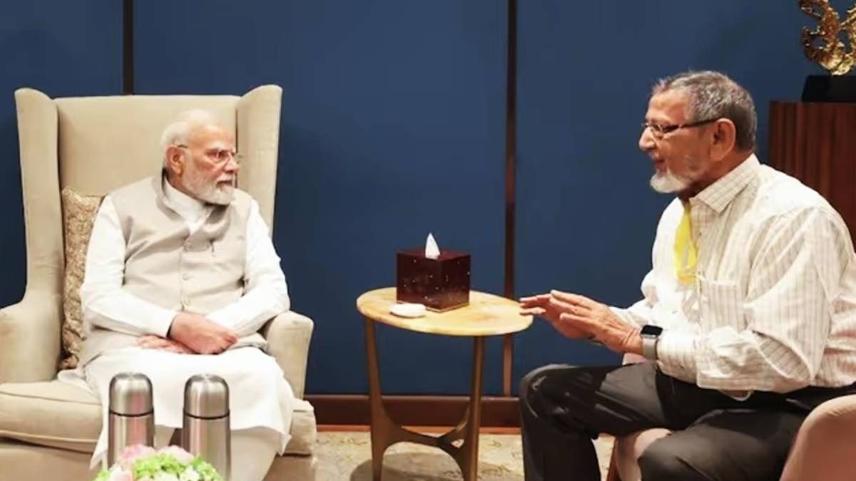 বিপদে পড়ে স্কুলের সহপাঠী মোদীর দ্বারস্থ হয়েছিলেন, তারপরেই অ্যাকশন...