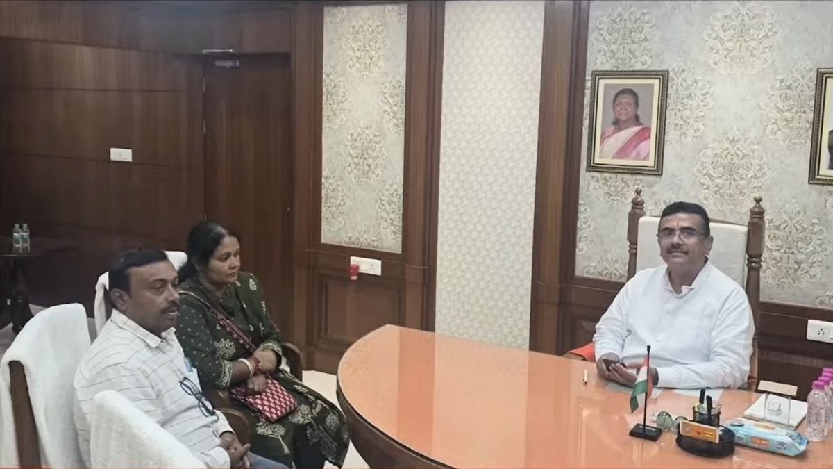 নন্দীগ্রামে মমতার প্রার্থী হঠাত্‍ শুভেন্দুর কাছে, শেষ মুহূর্তে কী খেলা হতে চলেছে?