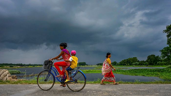 বর্ষার মেঘ নদিয়ার আকাশে - পিটিআই ফাইল ছবি