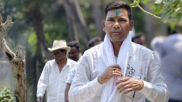 ক্যানিং পশ্চিমের তৃণমূল বিধায়ক পরেশরাম দাস ভবানী ভবেন সোমবার হাজিরা দিলেন