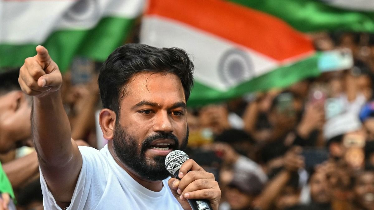 'এবার গোটা দেশকে যন্তর-মন্তর বানাব', ধর্নার জায়গা বদলাতেই হুঁশিয়ারি দীপকের 
