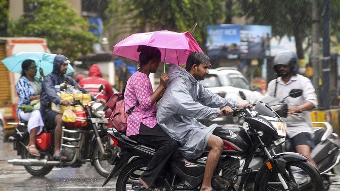 অষ্টমীতে বৃৃষ্টি হবে?