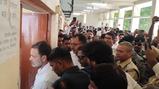 অমিত শাহকে নিয়ে মন্তব্যের জের, আট বছর পর মানহানির মামলায় বেকসুর খালাস রাহুল