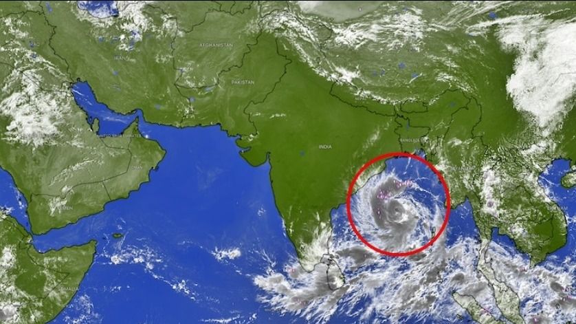 ঘূর্ণিঝড় অর্ণব-এর স্যাটেলাইট চিত্র - ইসরো